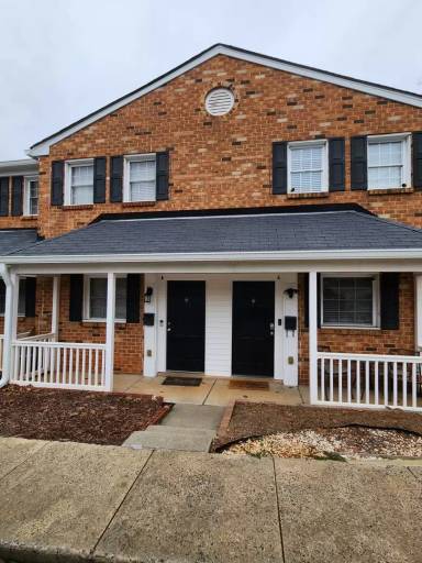 Main picture of 1348 Green Oaks Ln