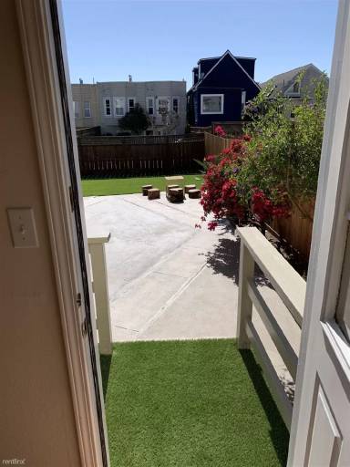 Main picture of 2551 27th Ave