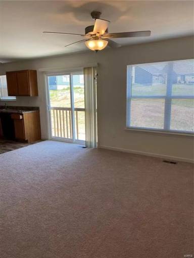 Main picture of 612 Summer Breeze Ln