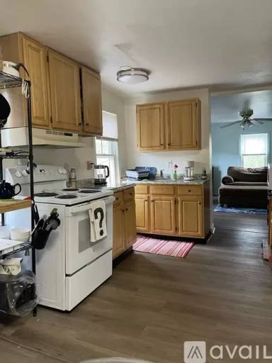 Main picture of 10 Rhodes St