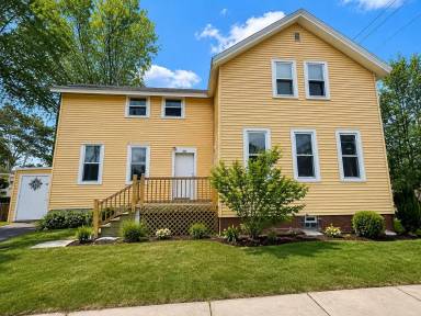Main picture of 703 Jackson St
