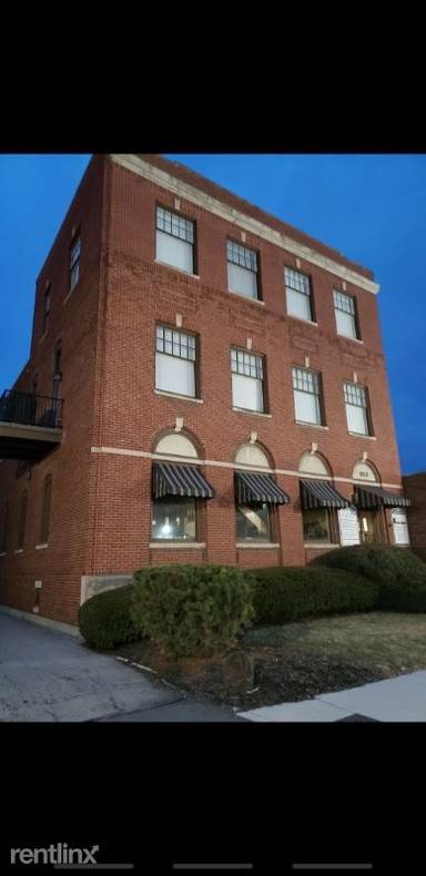 Main picture of 612 S Main St