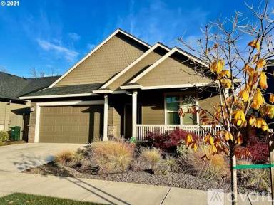 Main picture of 951 Pennington Ct