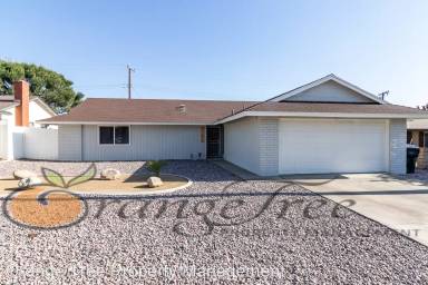 Main picture of 27731 Stratford St