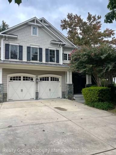 Main picture of 6817 Algonquin Ave