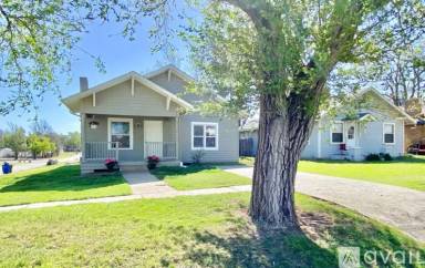 Main picture of 701 S Bickford Ave