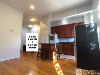 Main picture of 681 Quincy St