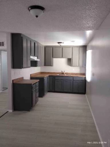 Main picture of 38290 5th St E