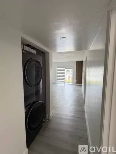Main picture of 5731 NW 37th St