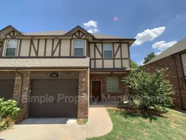 Main picture of 2884 Muzzy St
