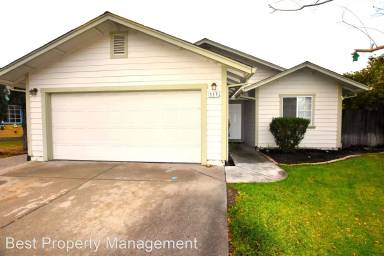 Main picture of 111 Coyote Ct