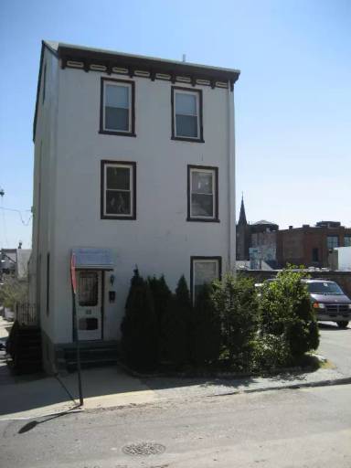 Main picture of 235 Greenough St