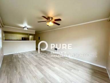 Main picture of 701 NE 28th Ave