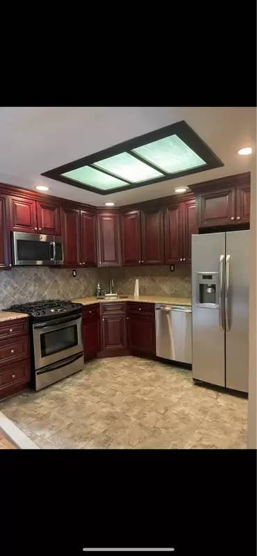 Main picture of 1725 Shore Pkwy