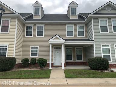 Main picture of 106 Governors Blvd