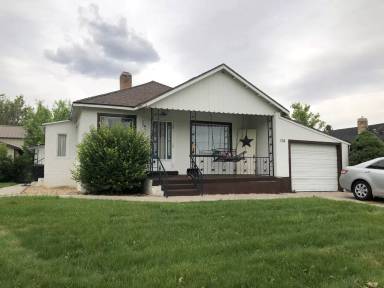 Main picture of 174 E 400 N