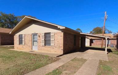 Main picture of 803 Oakwood St