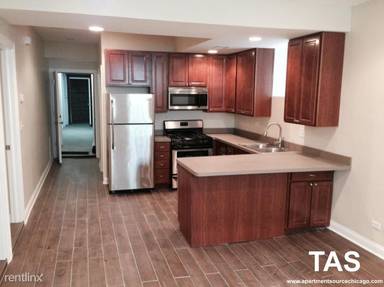 Main picture of 932 W Cullom Ave