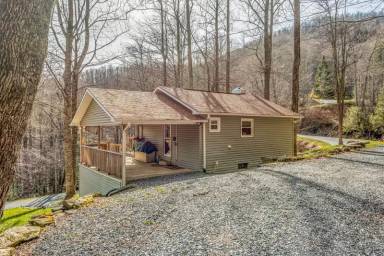 Main picture of 146 Crim Rd