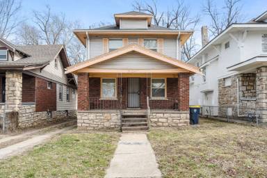 Main picture of 5641 Highland Ave