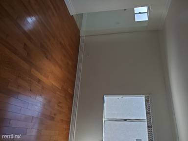 Main picture of 1101 Laveta Ter
