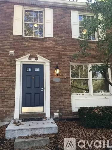 Main picture of 2786 Millbank Row