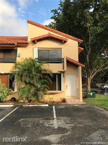 Main picture of 7818 SW 102nd Ln