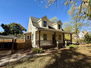 Main picture of 718 Indianola Ave
