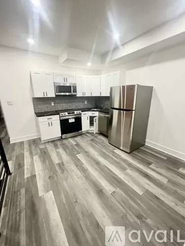 Main picture of 5814 Delancey St
