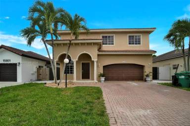 Main picture of 15789 SW 138th Ter