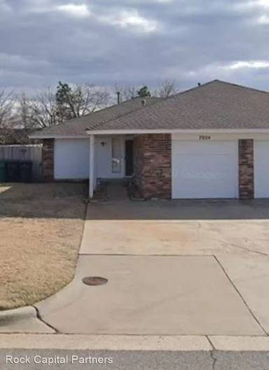 Main picture of 7002 Woodlake Dr