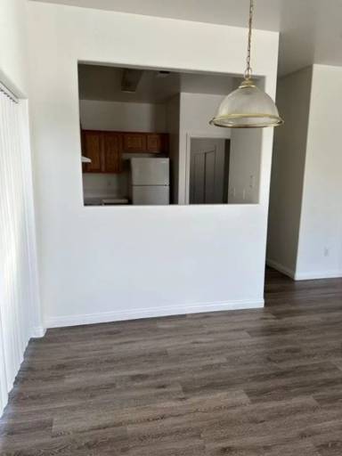 Main picture of 536 Yellow Meadow Ct
