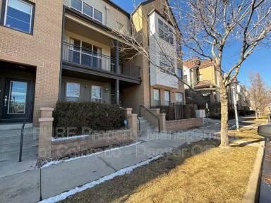 Main picture of 447 S Quay St