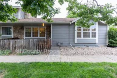 Main picture of 3837 Paseo del Prado
