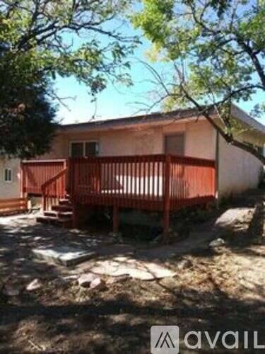 Main picture of 527 N 21st St