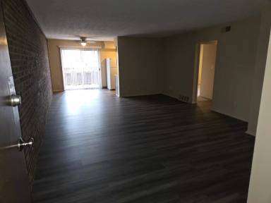 Main picture of 20-32 Church St