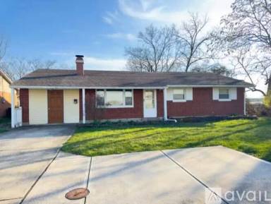 Main picture of 671 E Crescentville Rd