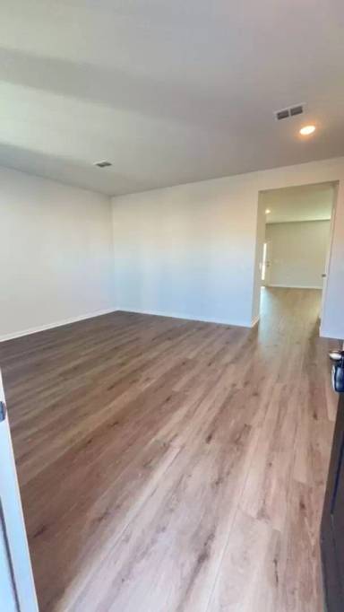 Main picture of 703 Willow Bark Ct