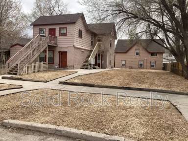 Main picture of 714 E 3rd St