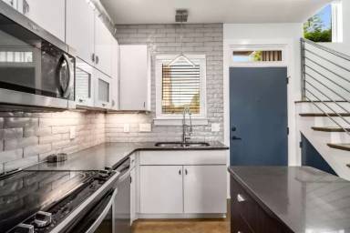 Main picture of 84 Evanston Ave