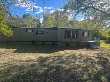 Main picture of 90 Dorothy Ln