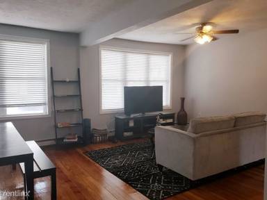 Main picture of 9 Saybrook St