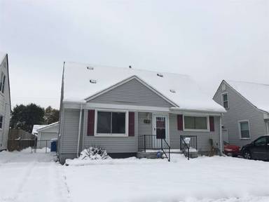 Main picture of 21805 Cyman Ave