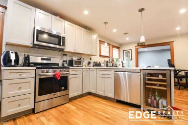 Main picture of 41 Gardena St