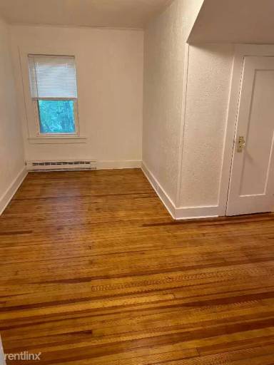 Main picture of 353 Main St