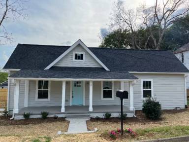 Main picture of 19 Furman St