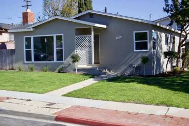 Main picture of 2411 Loftyview Dr