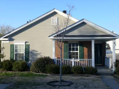 Main picture of 3013 Champion Ln SW