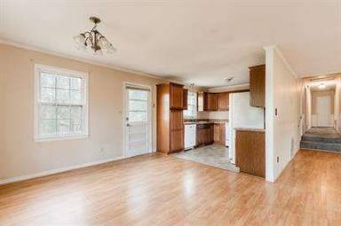 Main picture of 109 Elcon Dr