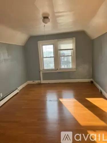 Main picture of 317 Getty Ave